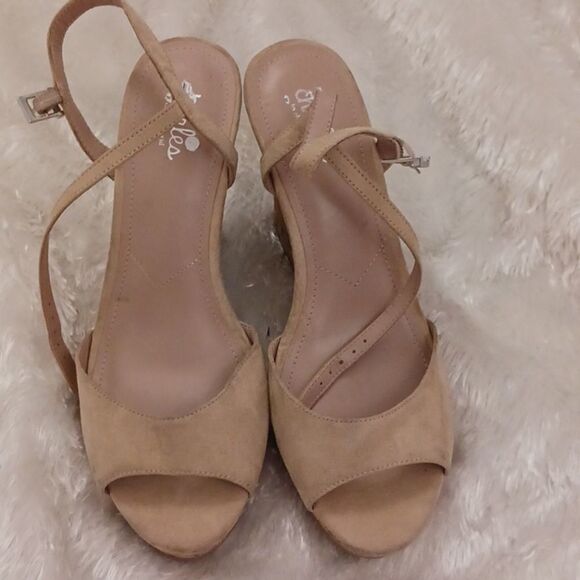 Charles by Charles David open toe platforms size 11M - Picture 1 of 6